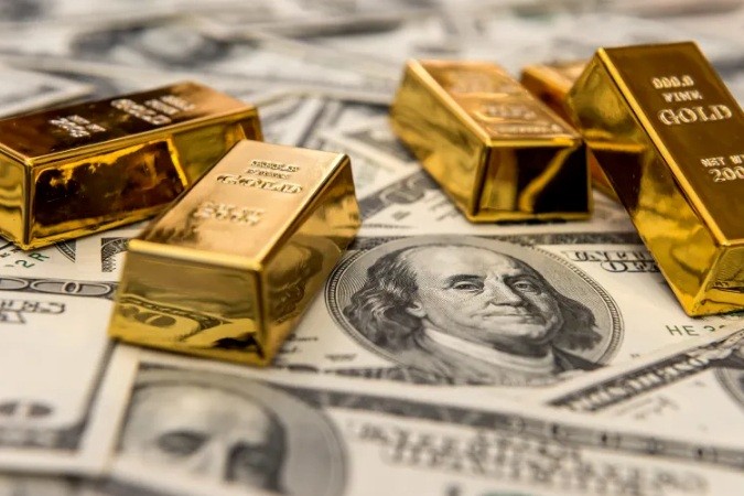 今日黄金交易提醒：金价持稳4300关口 非农强化美联储未来降息预期